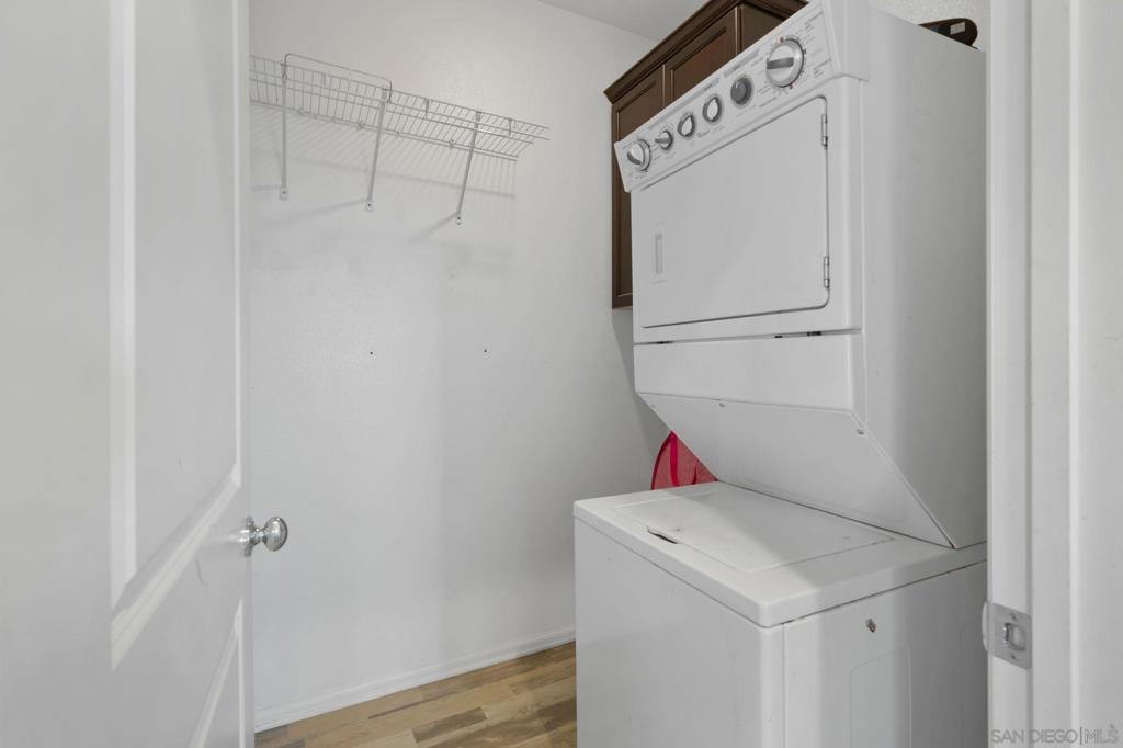 3106 S Plymouth Paseo