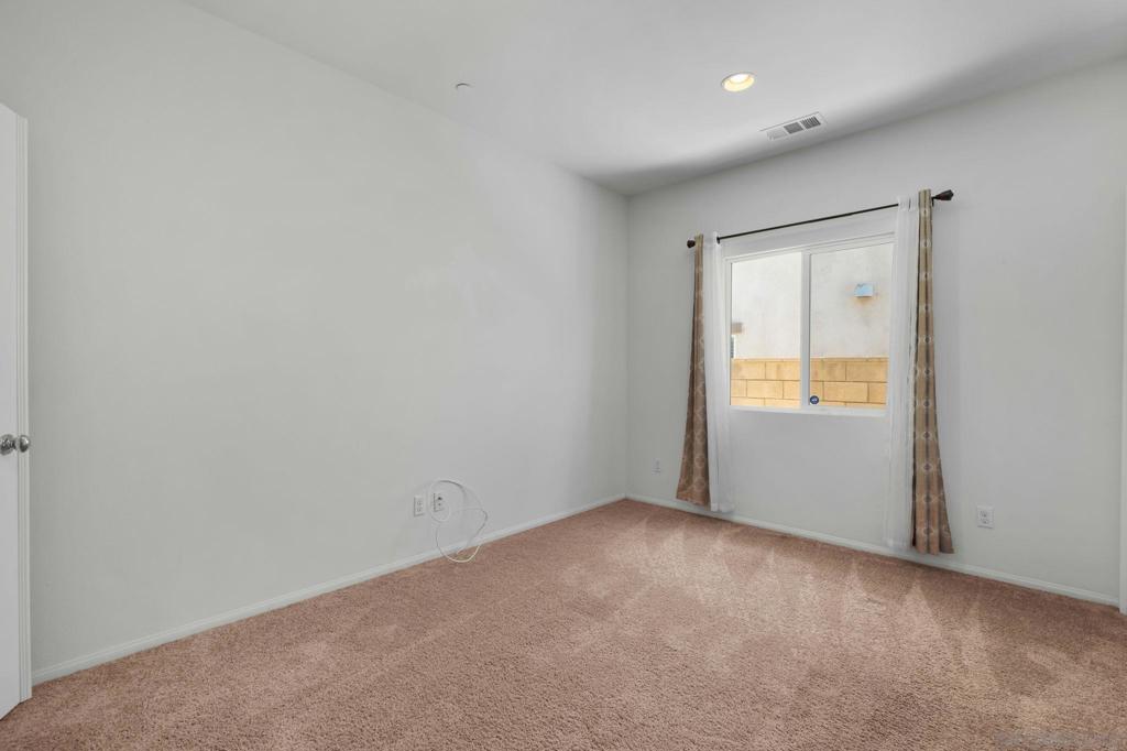 3106 S Plymouth Paseo