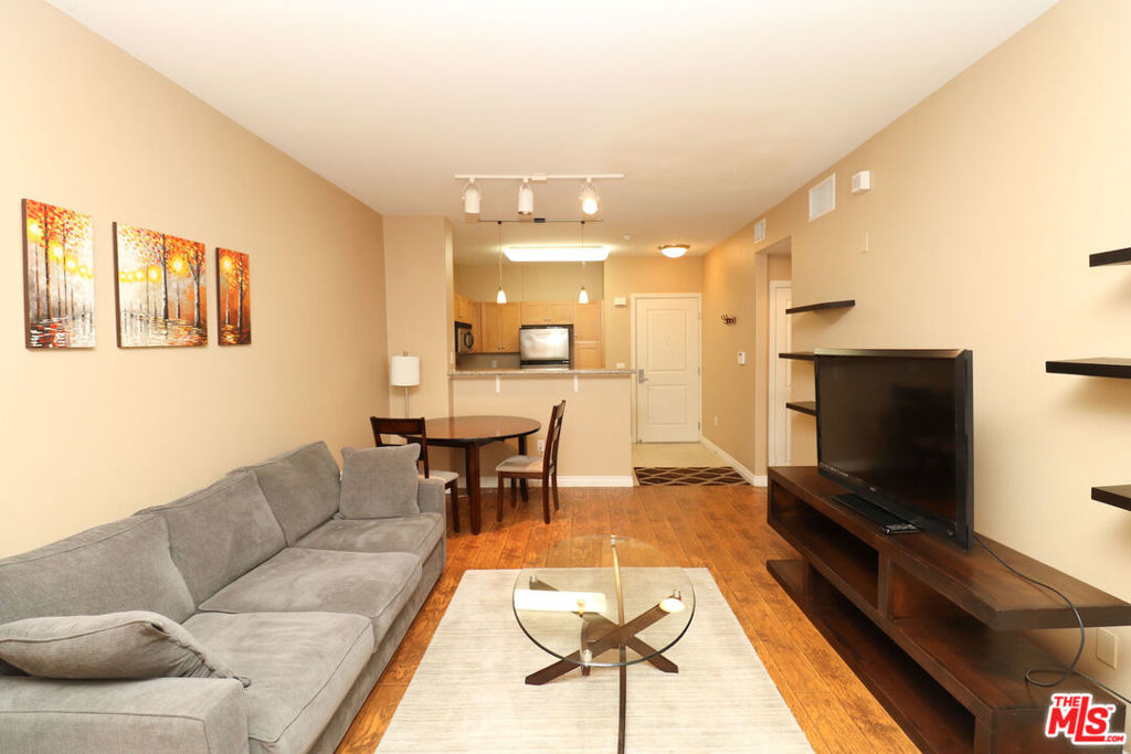 100 S Alameda Street 113