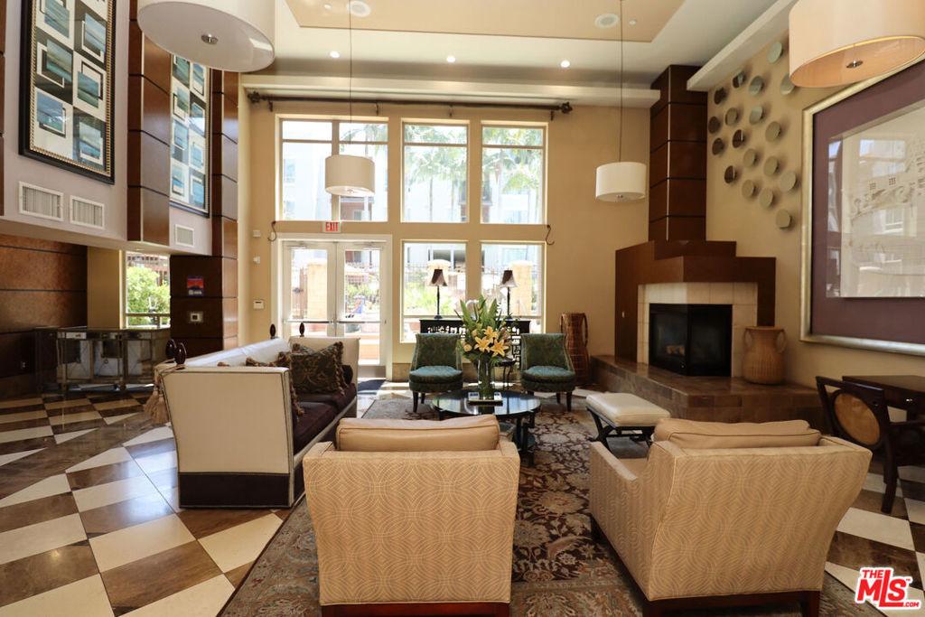 100 S Alameda Street 113