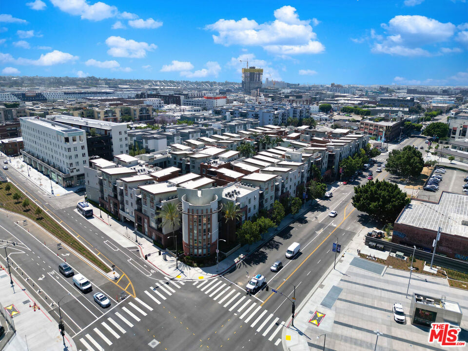 100 S Alameda Street 113