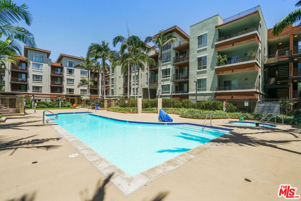 100 S Alameda Street 113