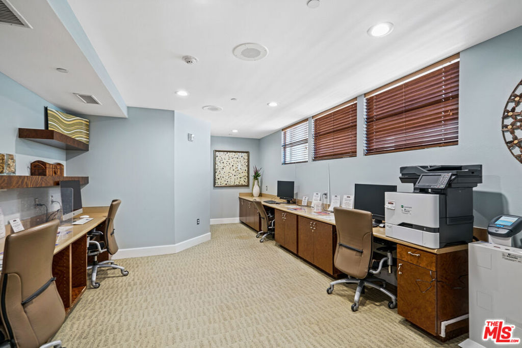 100 S Alameda Street 113