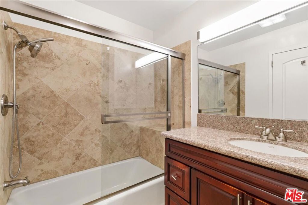 100 S Doheny Drive 421