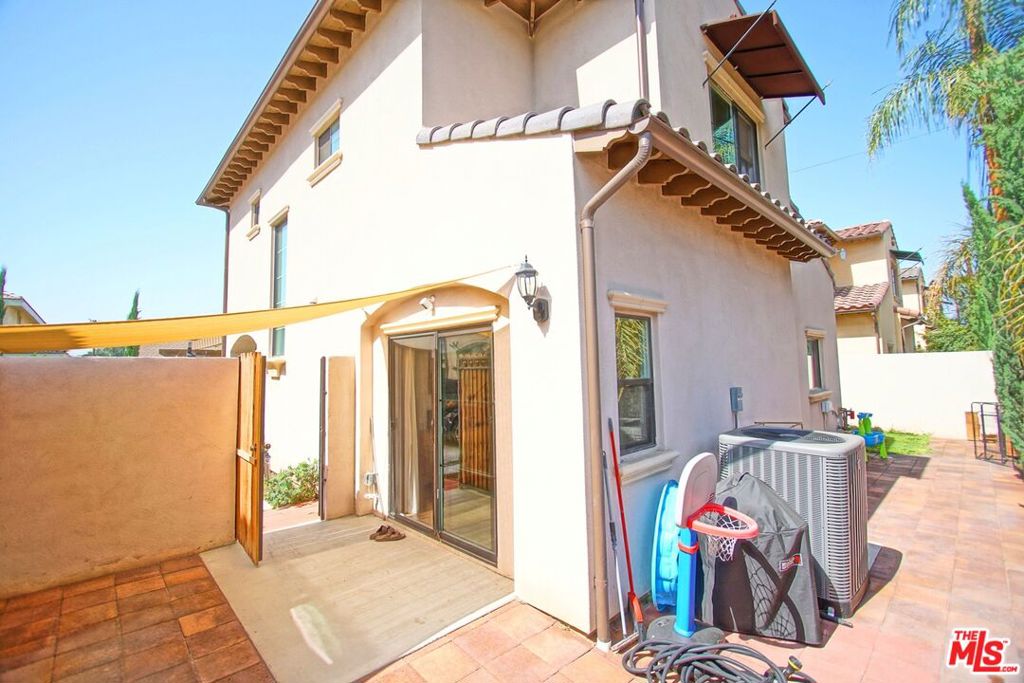 1958 S California Street D