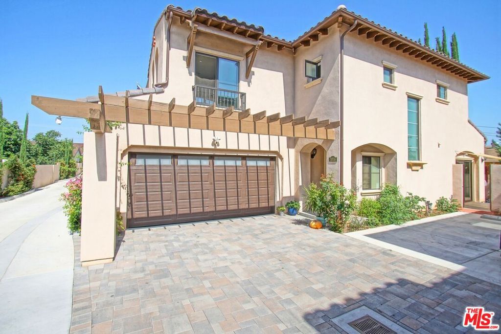 1958 S California Street D