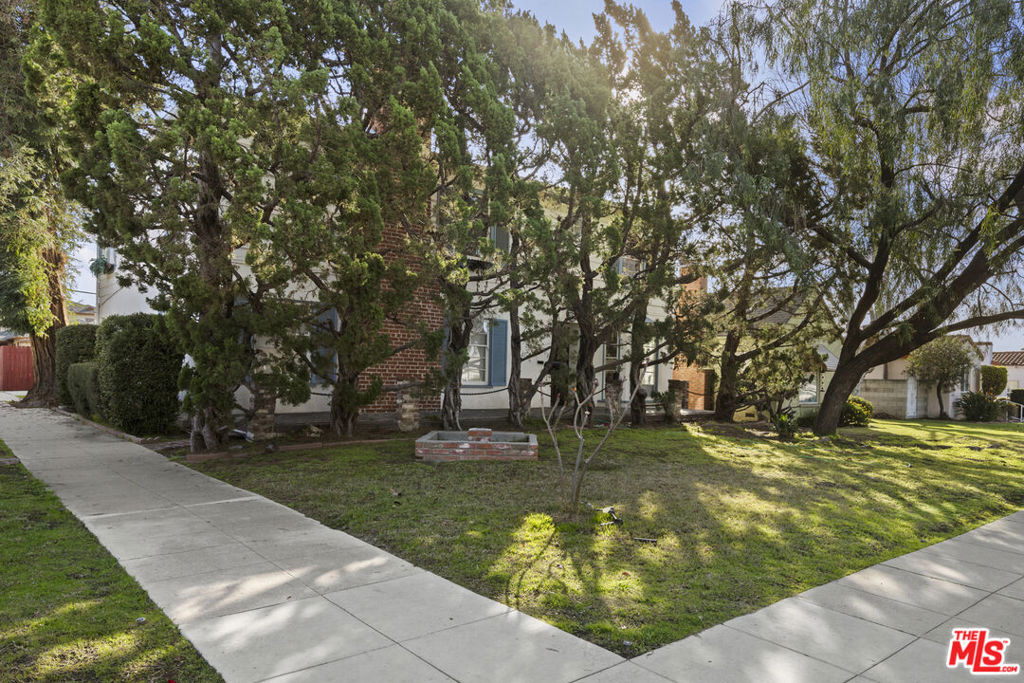 1100 S 2nd Street