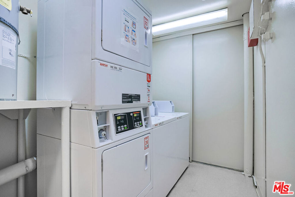 100 S Doheny Drive 710