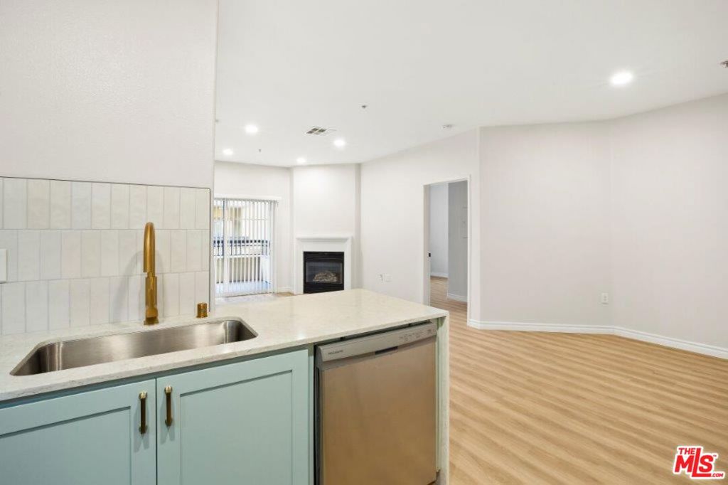 1901 N Buena Vista Street 02-311