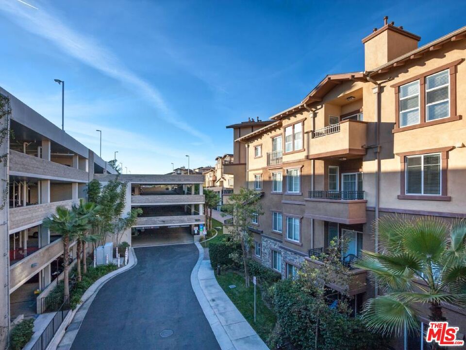 1901 N Buena Vista Street 02-311