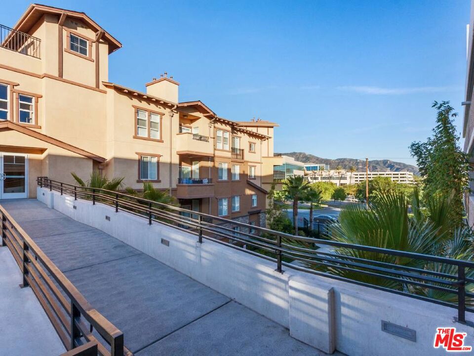 1901 N Buena Vista Street 02-311