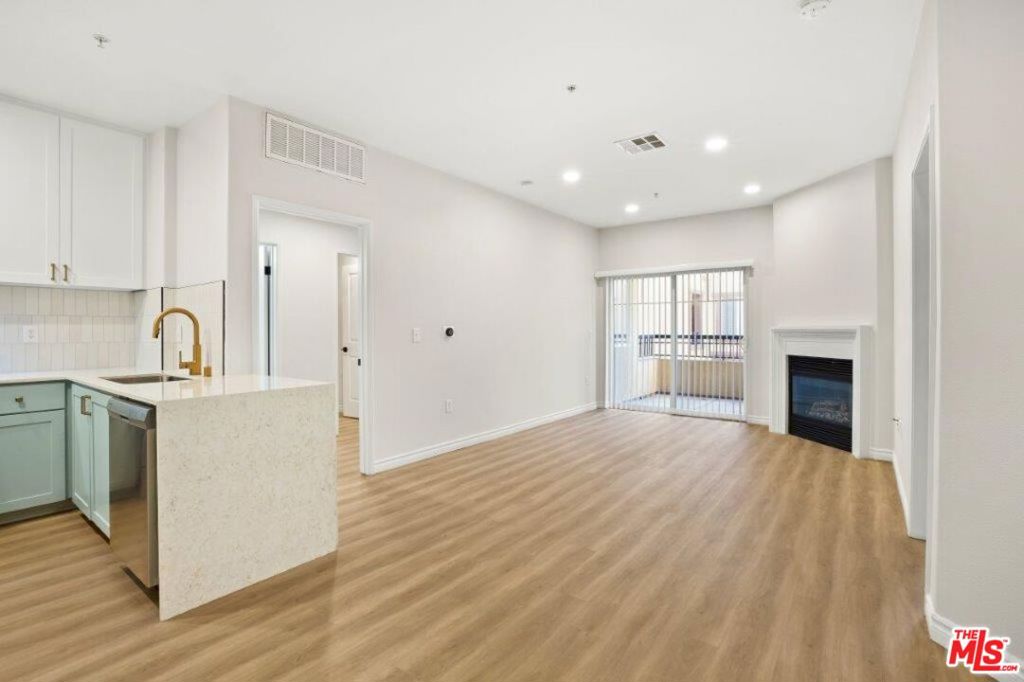 1901 N Buena Vista Street 02-311