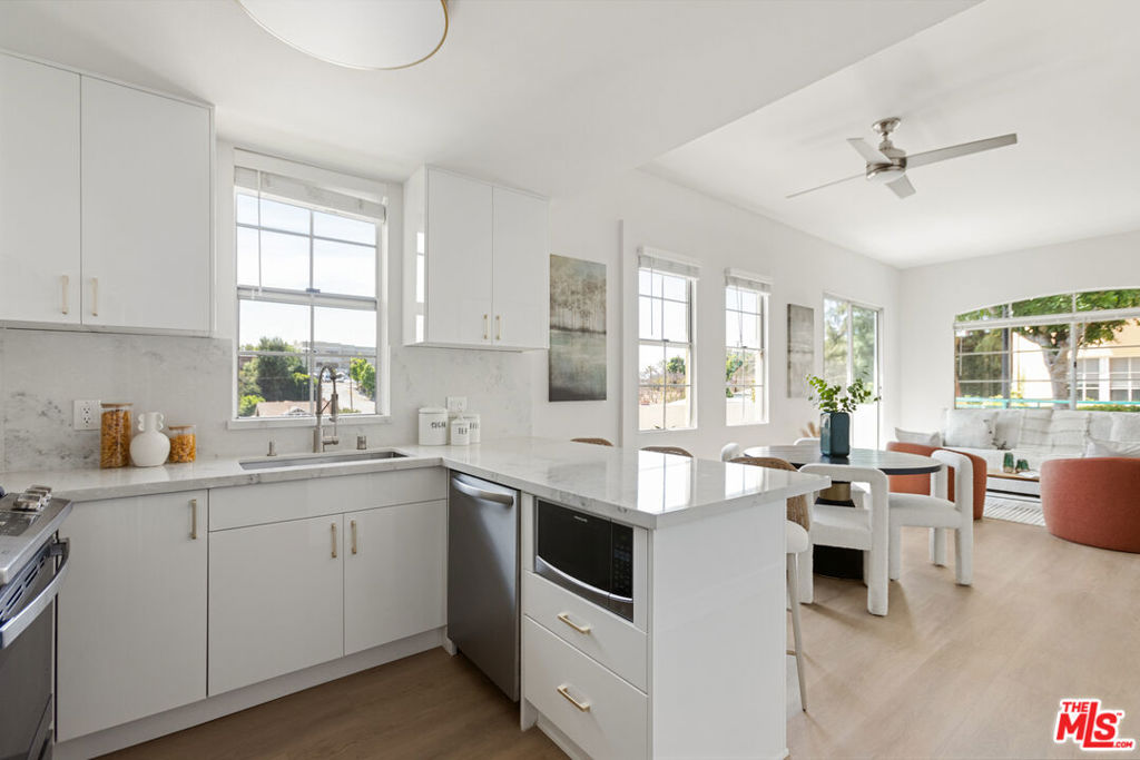 3711 Baldwin Street 202