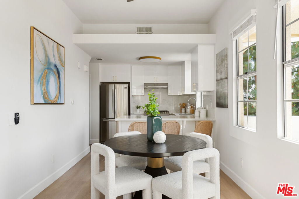 3711 Baldwin Street 202