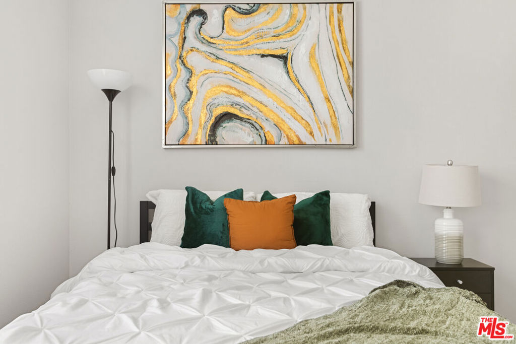 3711 Baldwin Street 202