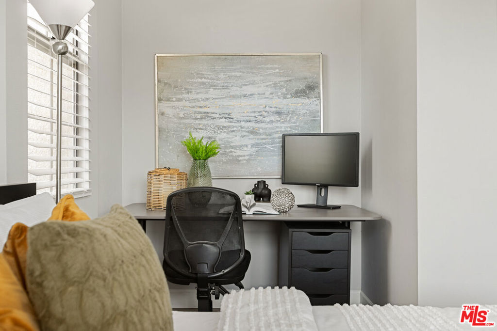 3711 Baldwin Street 202