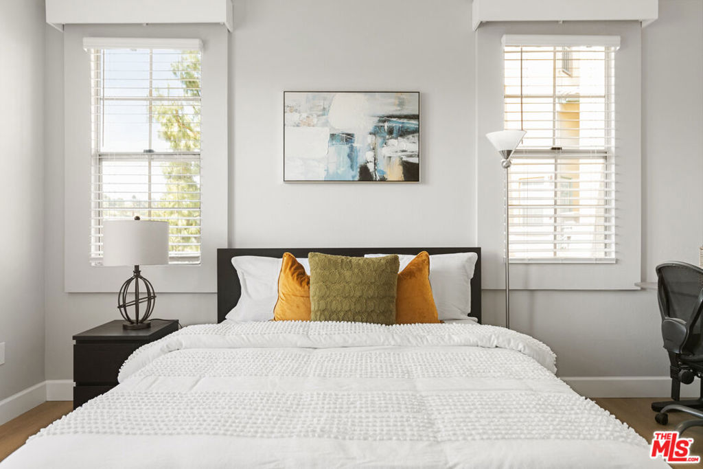 3711 Baldwin Street 202