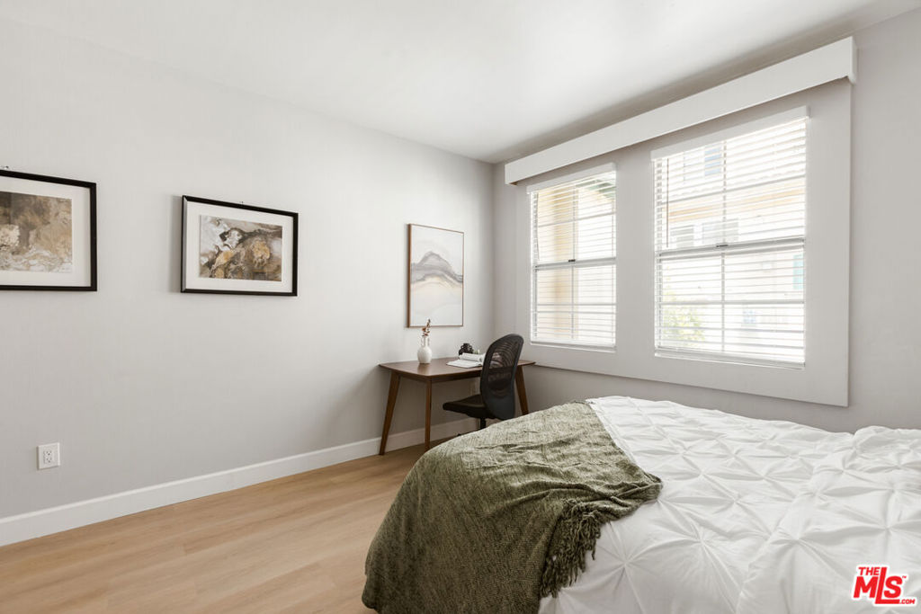 3711 Baldwin Street 202