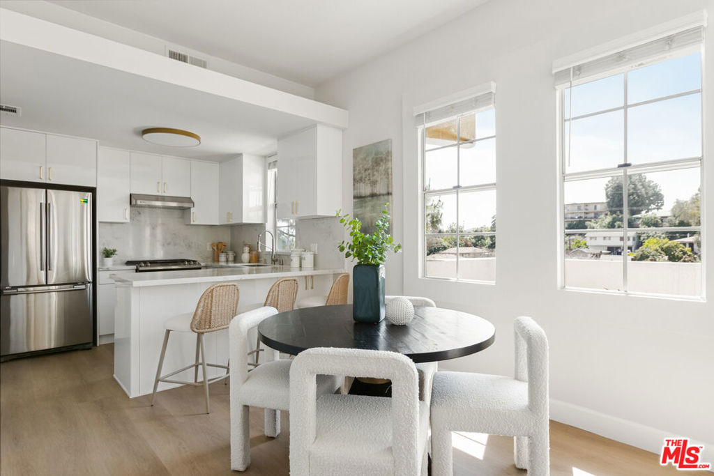 3711 Baldwin Street 202