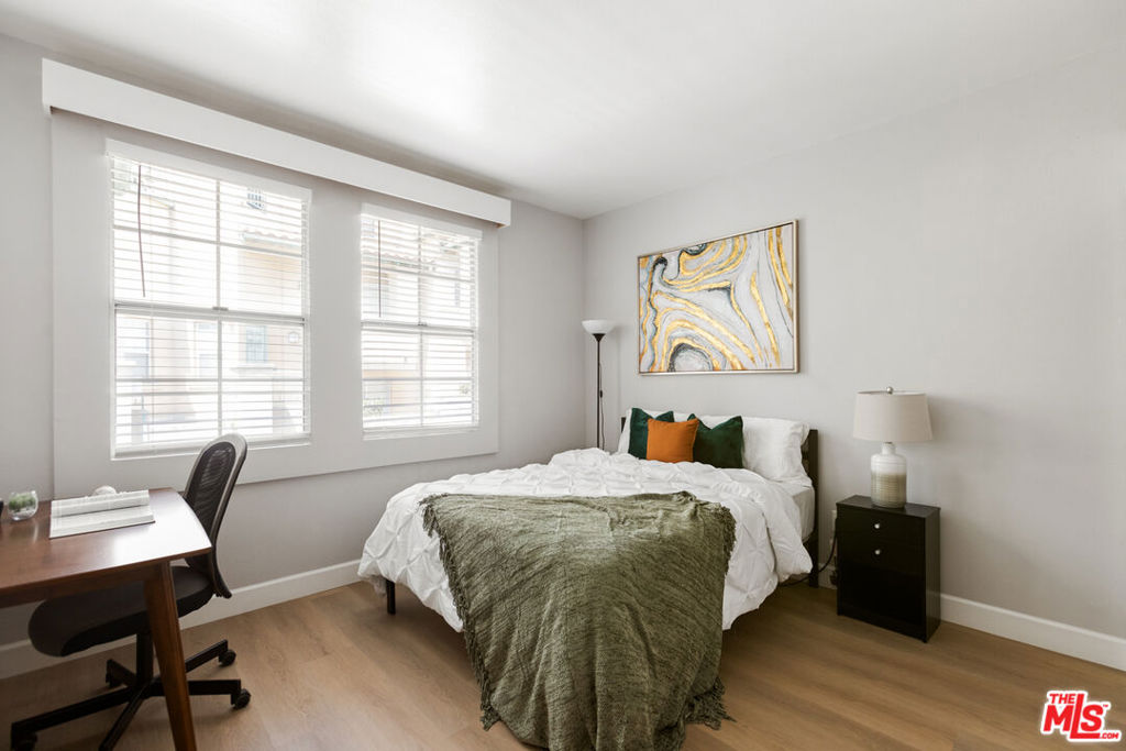 3711 Baldwin Street 202