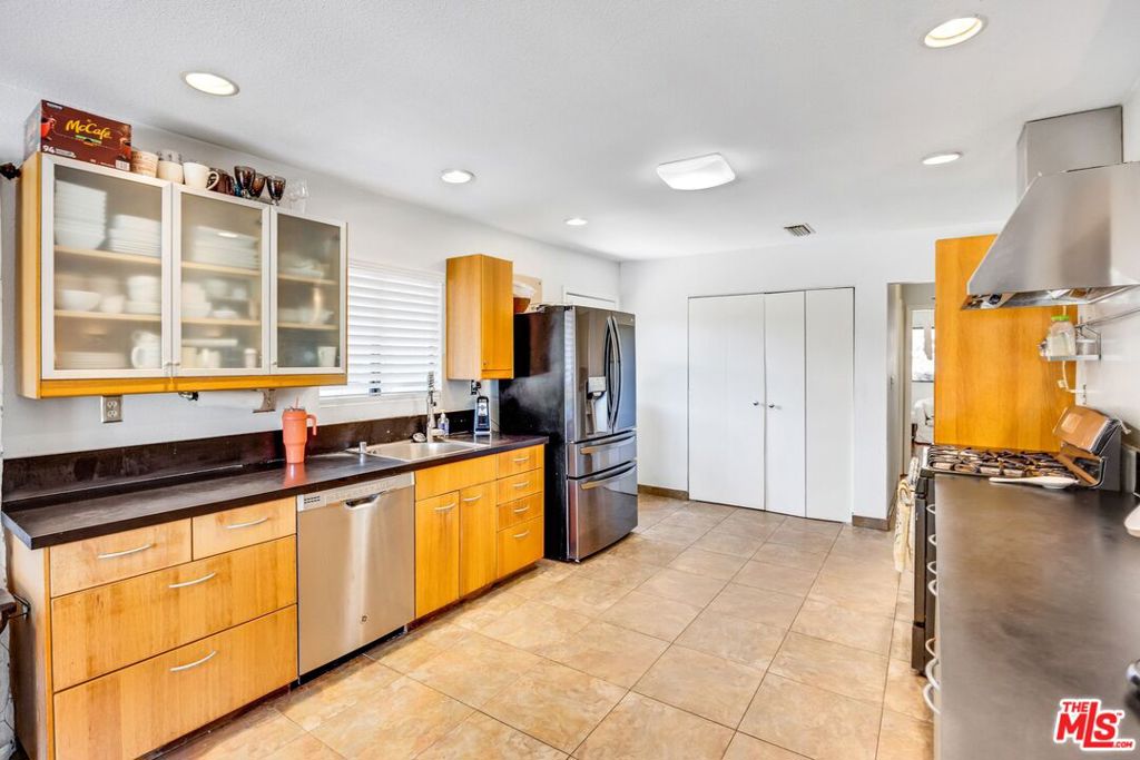 1399 N Shirlmar Avenue