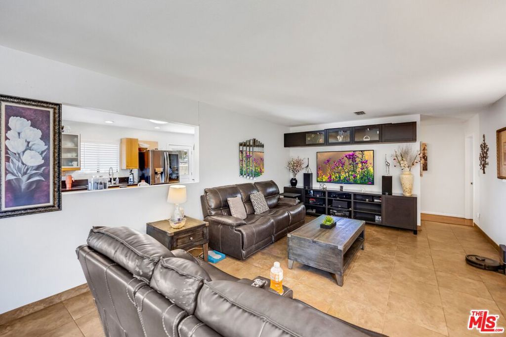 1399 N Shirlmar Avenue