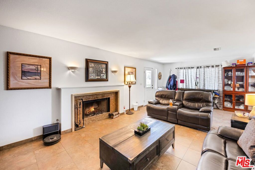 1399 N Shirlmar Avenue