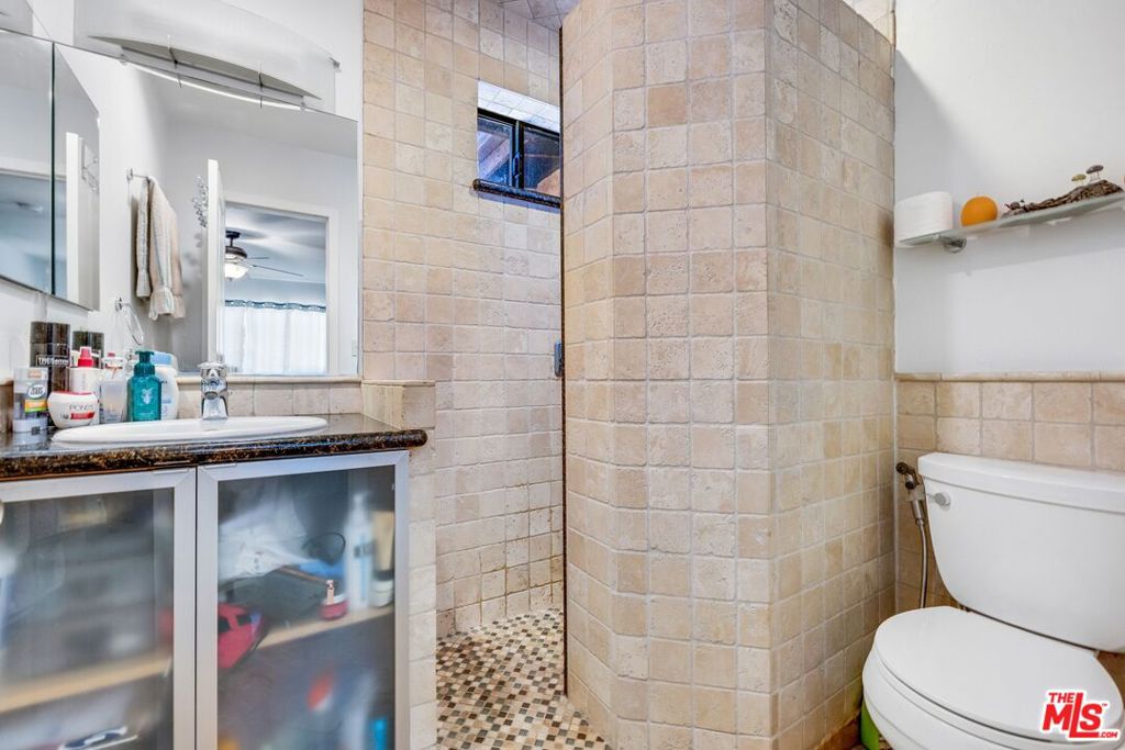 1399 N Shirlmar Avenue