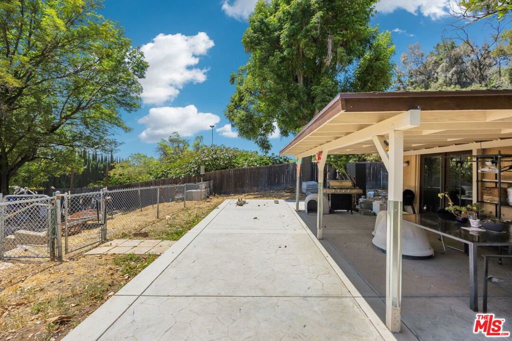 1399 N Shirlmar Avenue