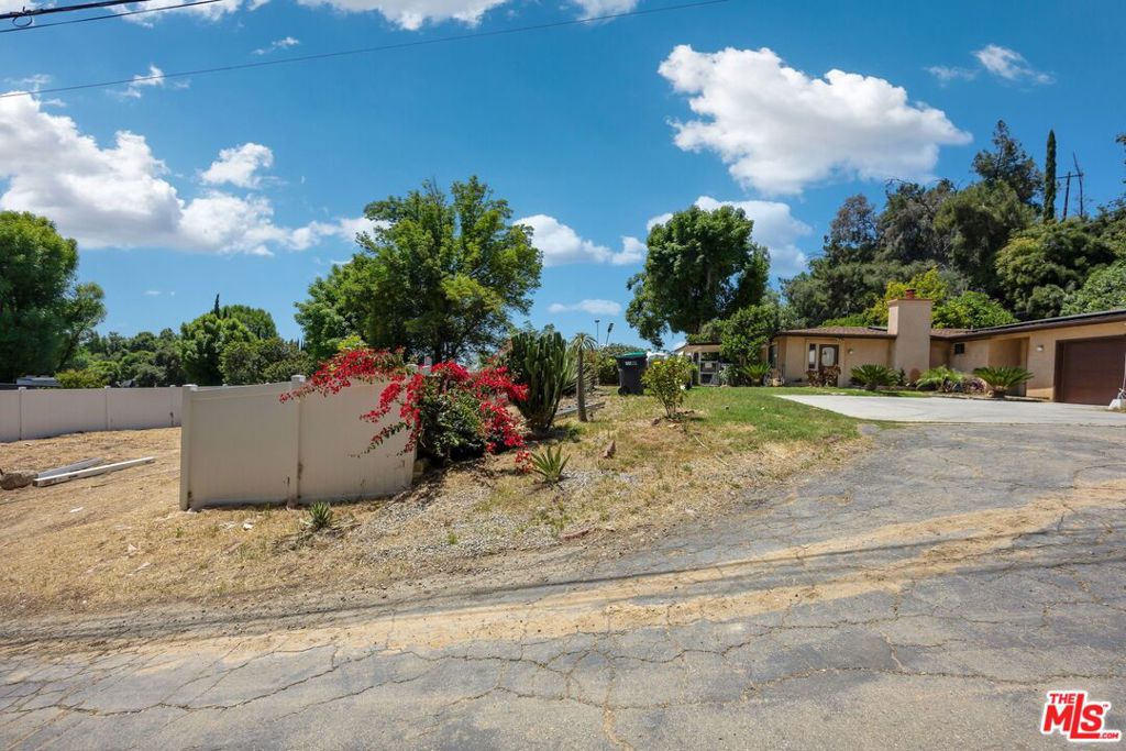 1399 N Shirlmar Avenue