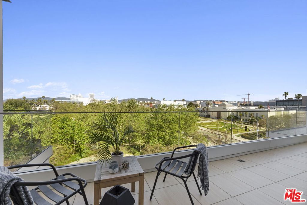 1705 Ocean Avenue 509