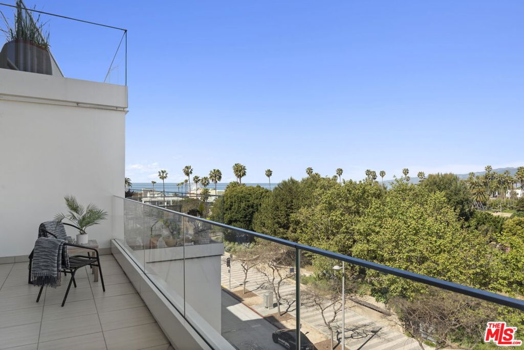 1705 Ocean Avenue 509