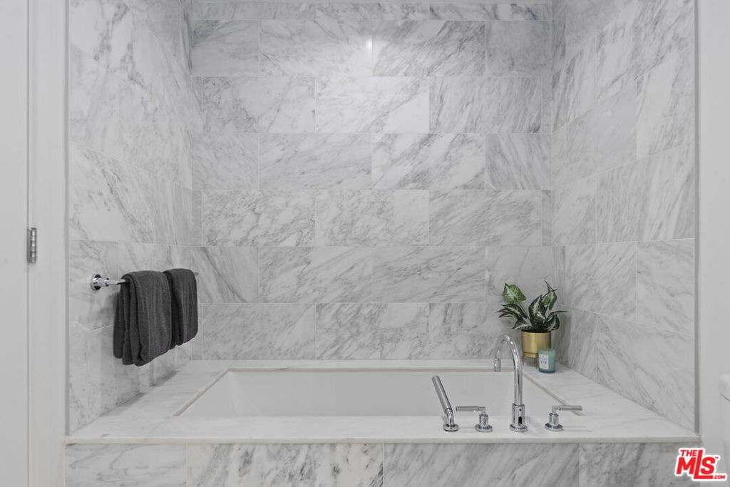 1705 Ocean Avenue 509