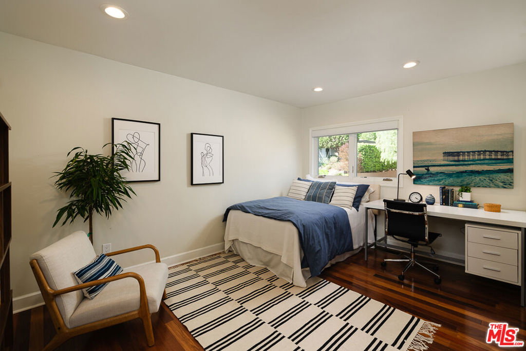 1530 Lancashire Street