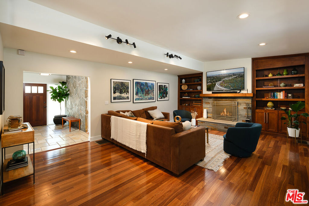 1530 Lancashire Street