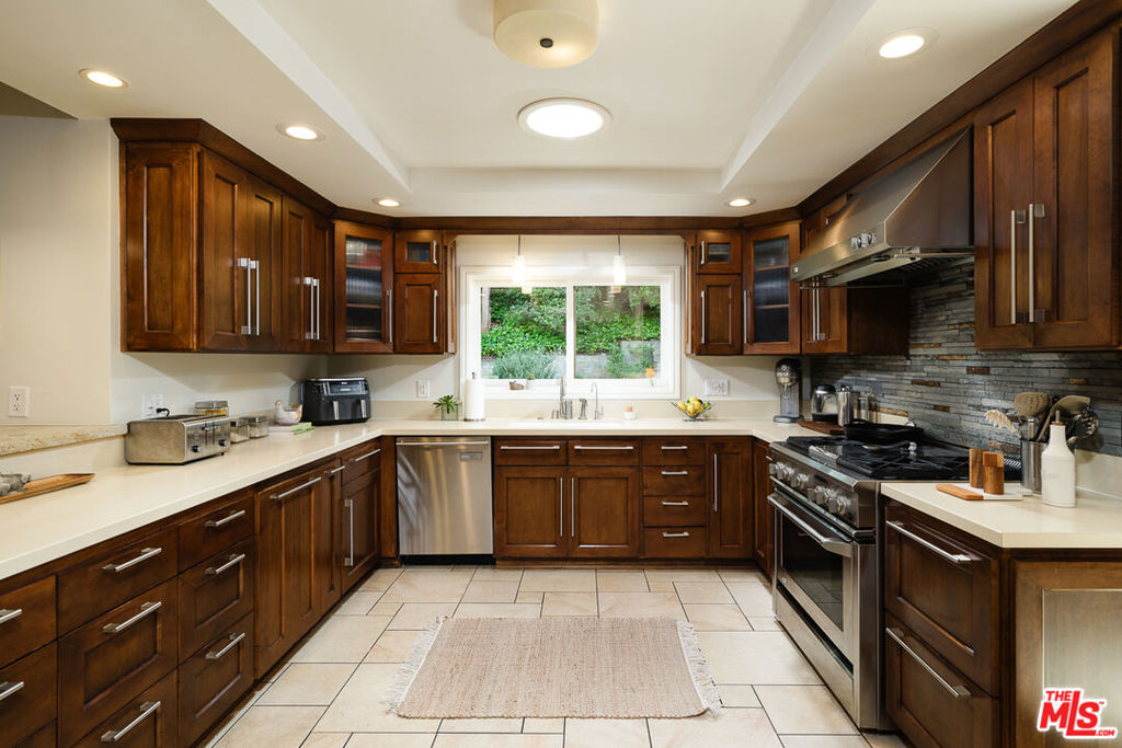 1530 Lancashire Street