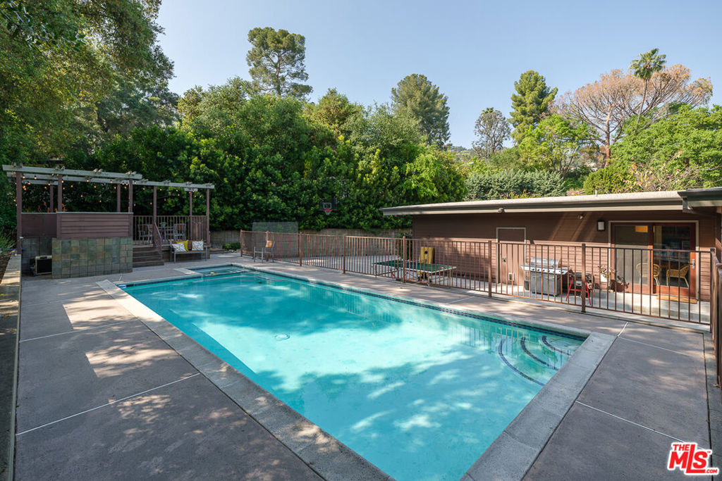 1530 Lancashire Street