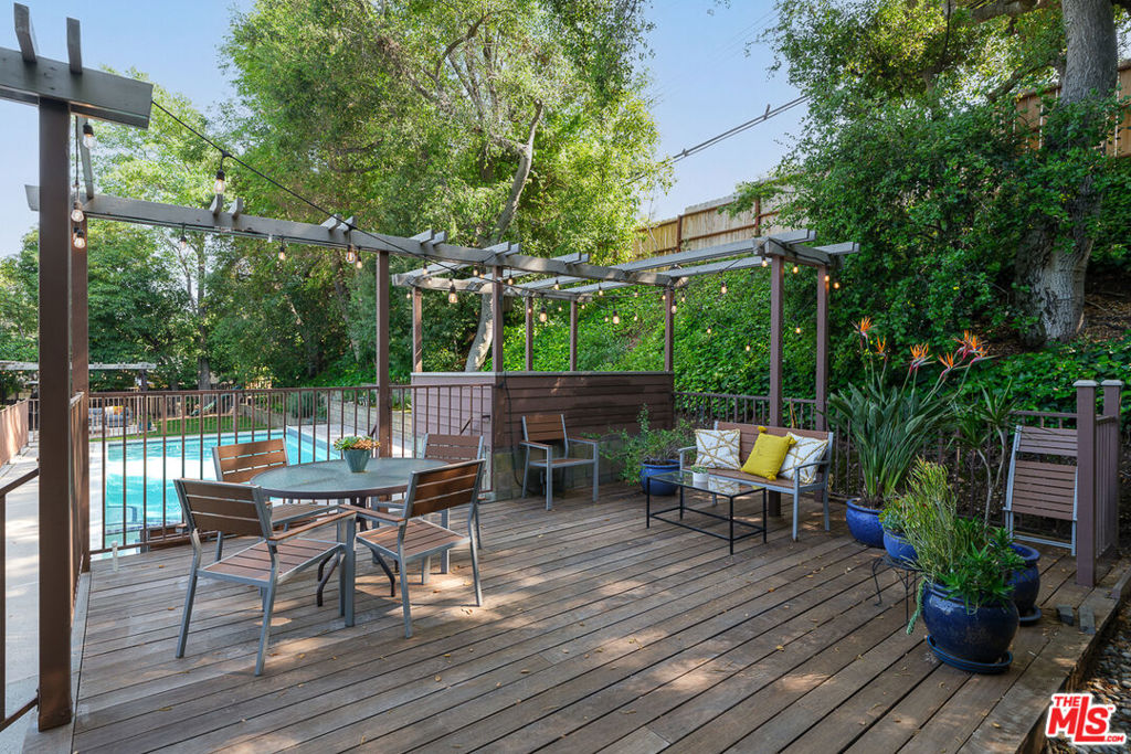 1530 Lancashire Street