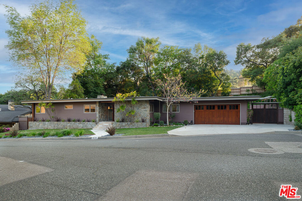 1530 Lancashire Street