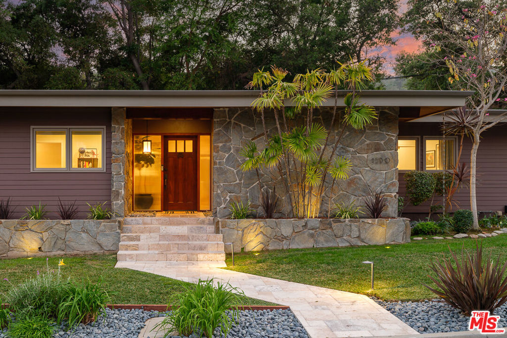 1530 Lancashire Street