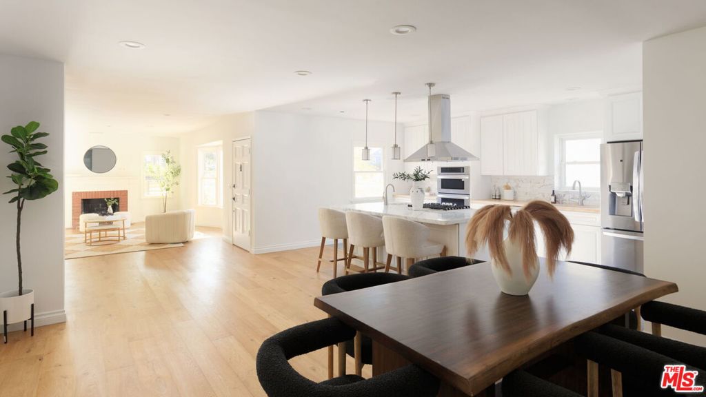 596 N Sierra Madre Boulevard