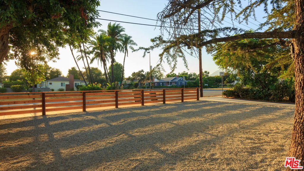 596 N Sierra Madre Boulevard