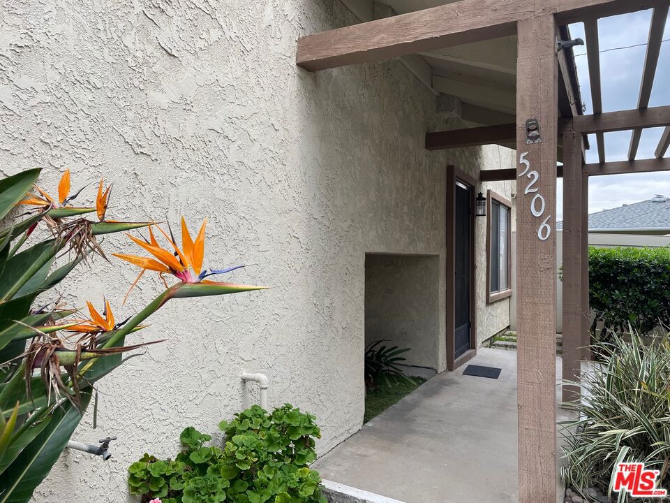 5206 Village Circle Drive