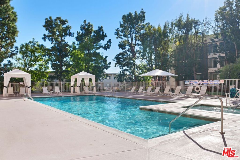 100 S Doheny Drive 710