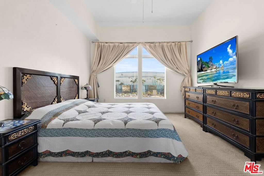 388 E Ocean Boulevard 408