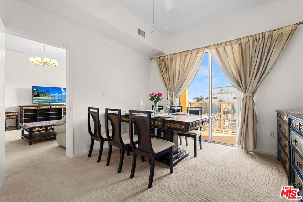 388 E Ocean Boulevard 408