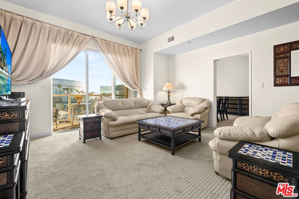 388 E Ocean Boulevard 408