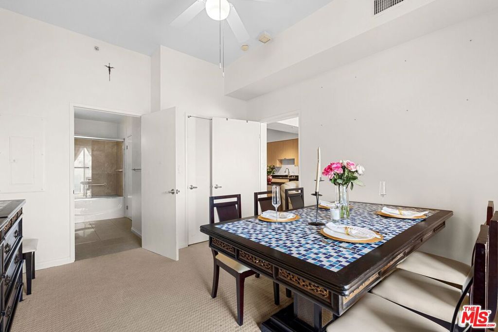 388 E Ocean Boulevard 408