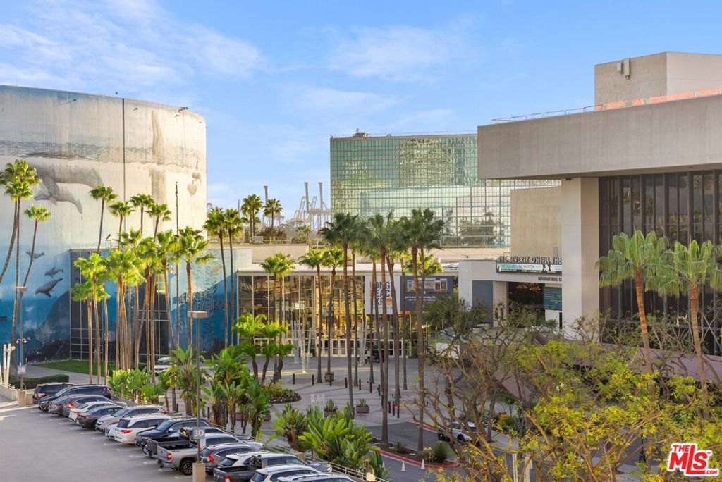 388 E Ocean Boulevard 408