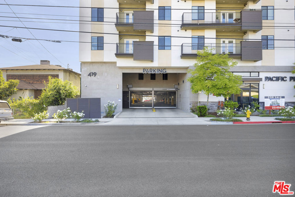 419 N Chandler Avenue 518